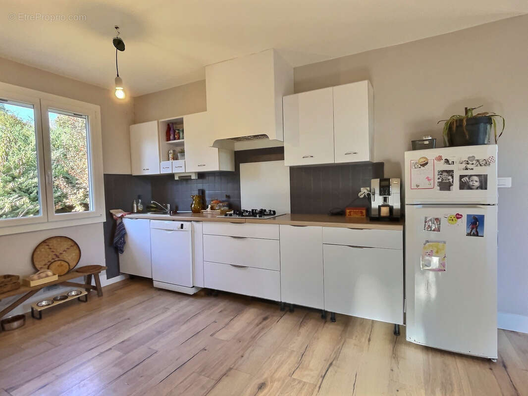 Maison de plain-pied 4/5 pièces 123 m2 + garage - photo 2