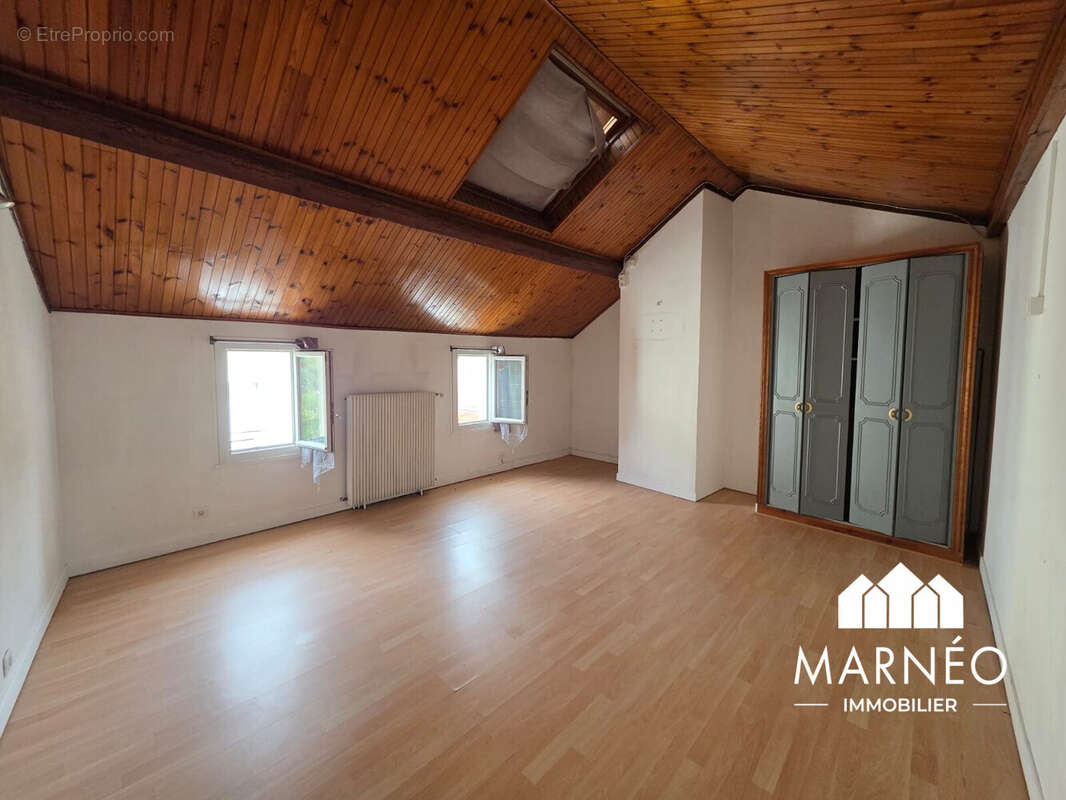 Maison 137 m² à Chalons-En-Champagne  - photo 3