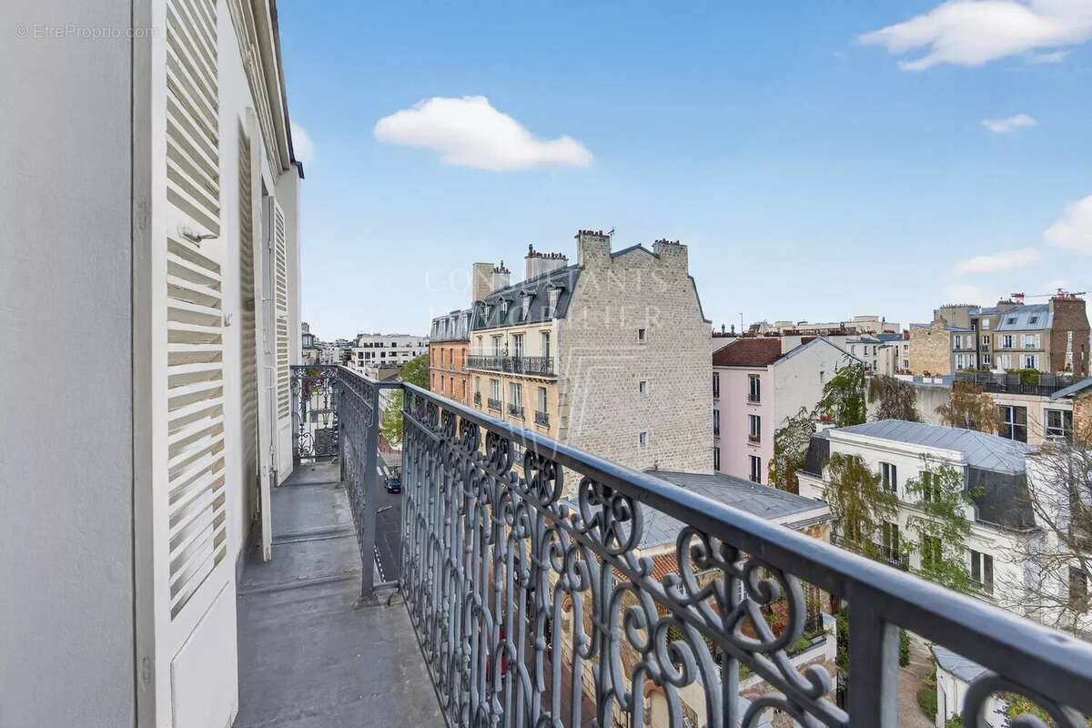 Appartement à LEVALLOIS-PERRET