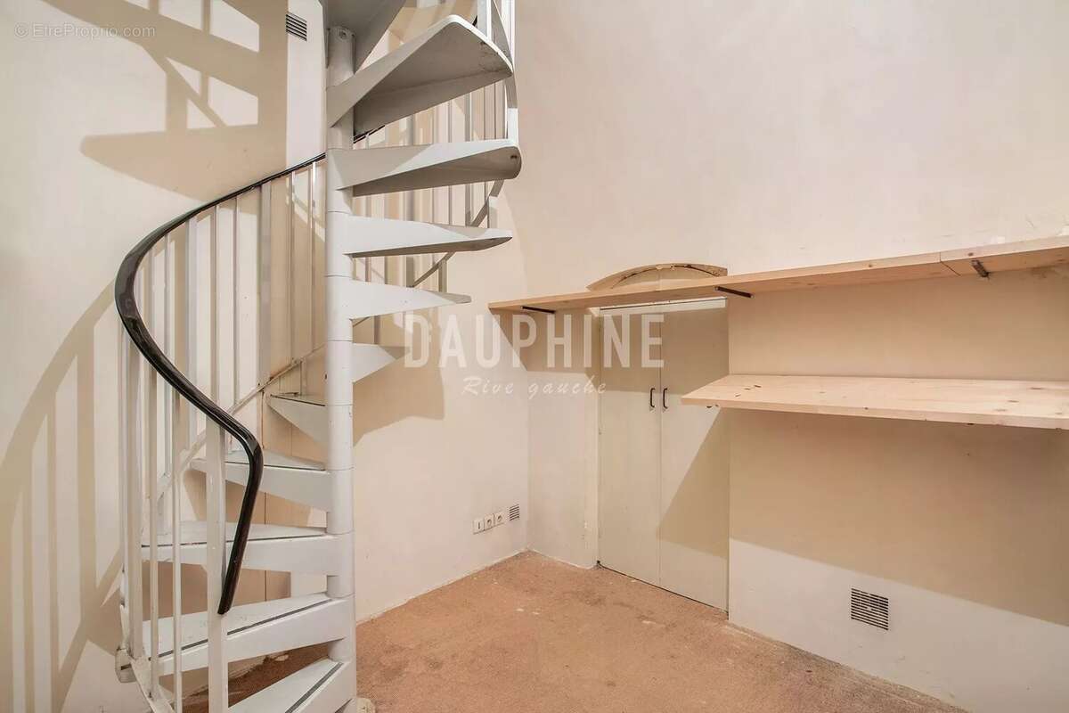 Appartement à PARIS-7E