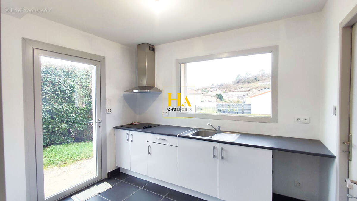 Appartement à SAINT-DONAT-SUR-L'HERBASSE