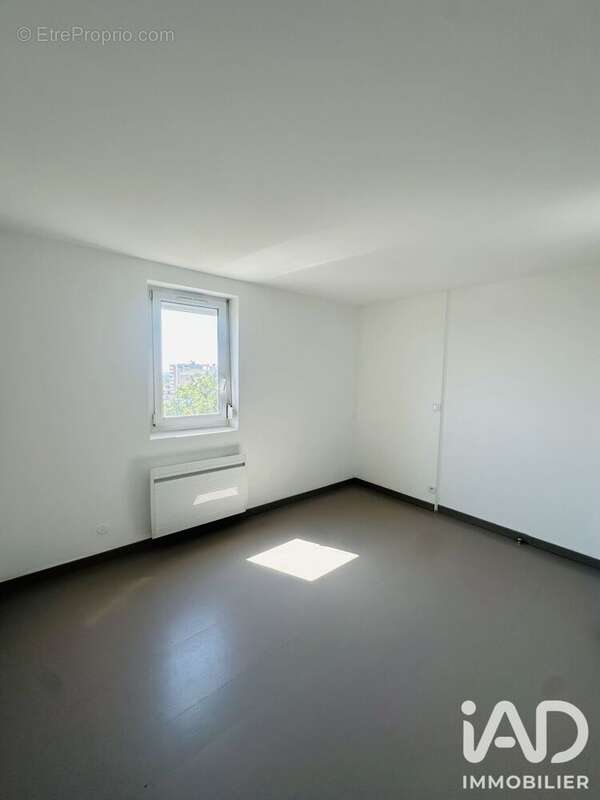 Appartement 91 m² à Talant  - photo 6