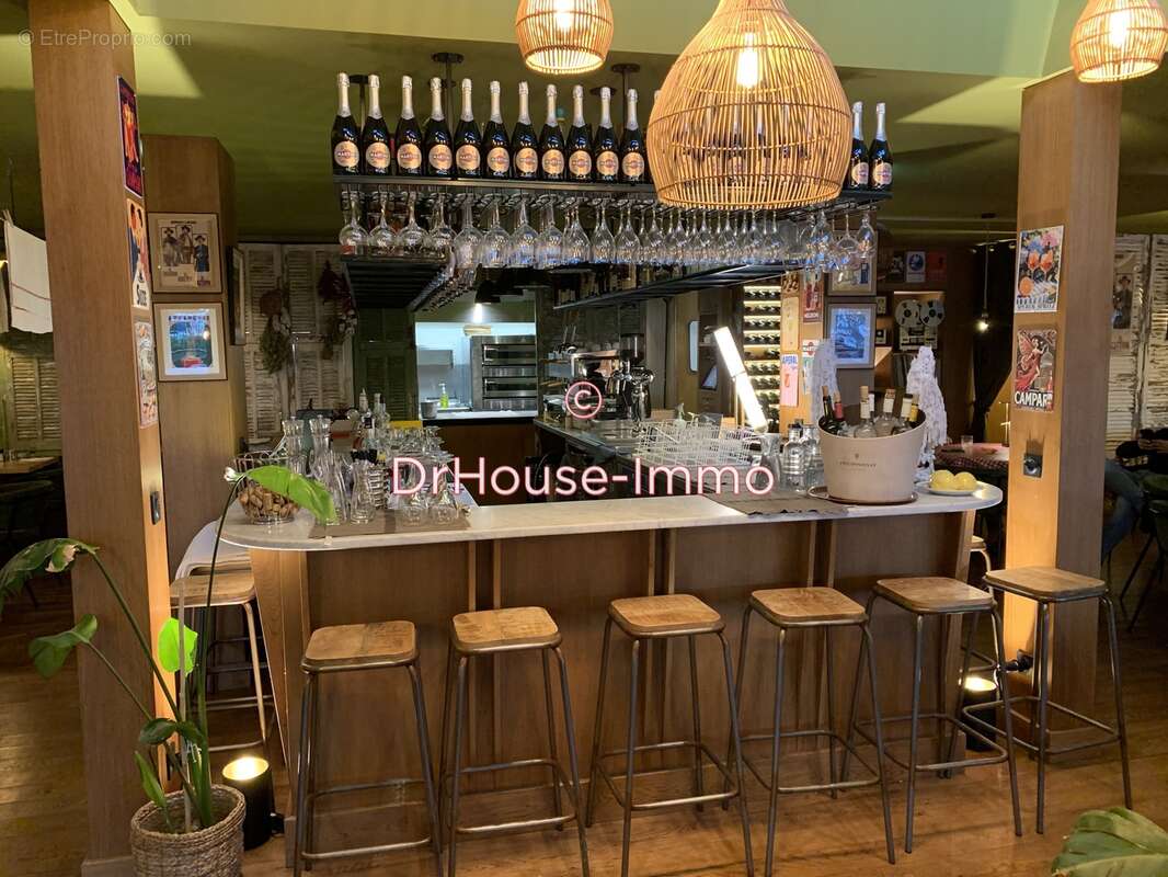 Commerce à SAINT-LAURENT-DU-VAR