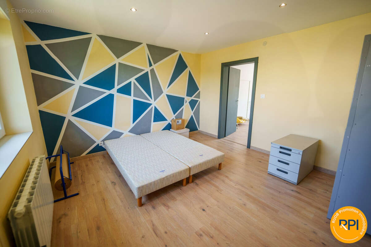 Maison 156 m² à Oeting  - photo 8