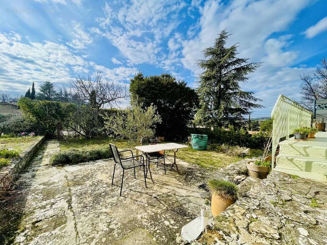 Maison à VAISON-LA-ROMAINE