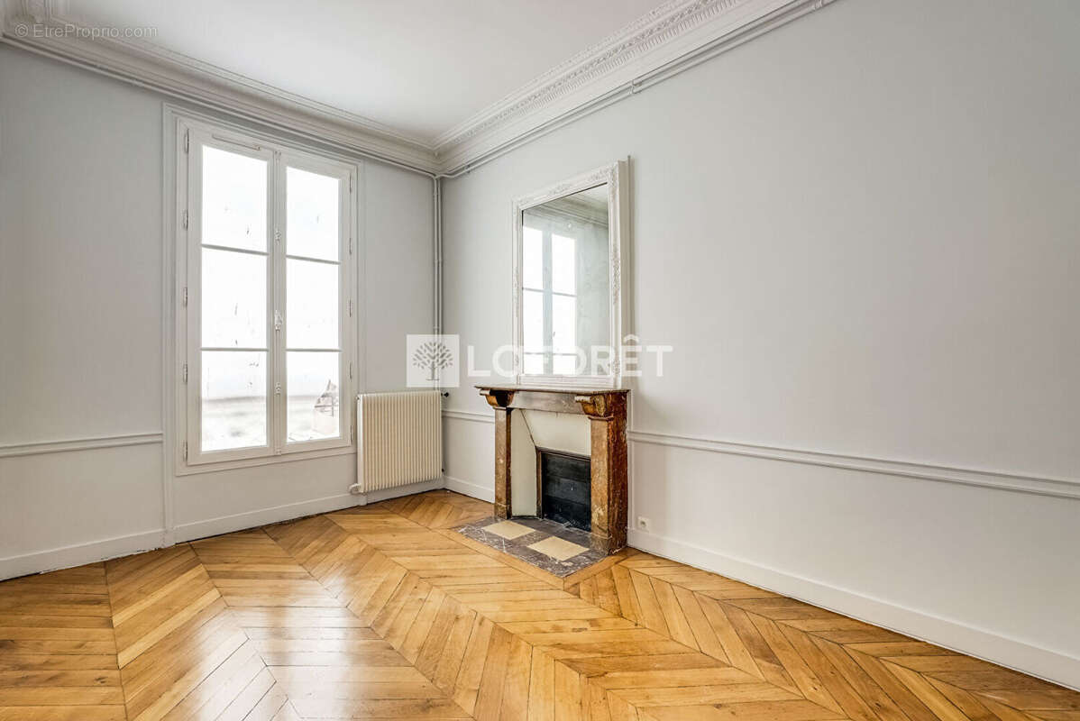 Appartement à PARIS-9E