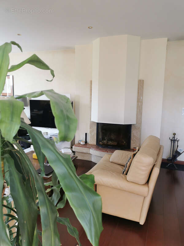 Maison à MURAT-SUR-VEBRE