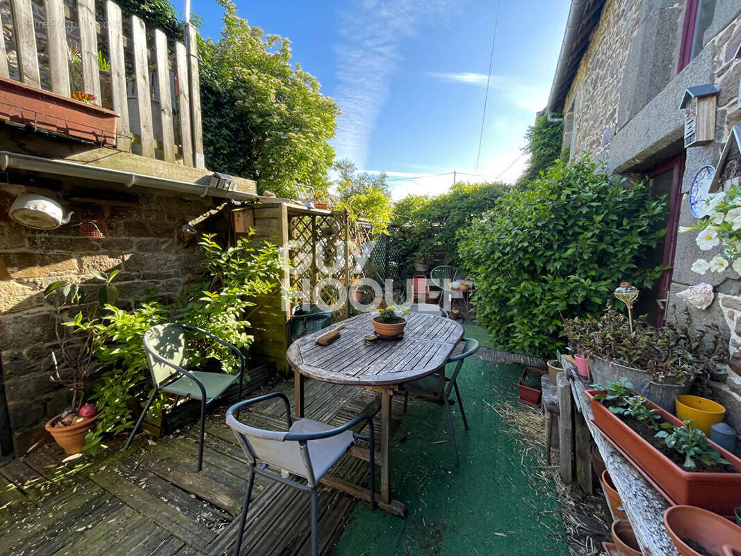 Saint-pere-marc-en-poulet - photo 13