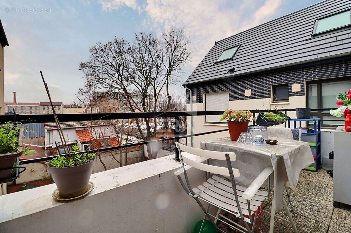 Appartement à AUBERVILLIERS