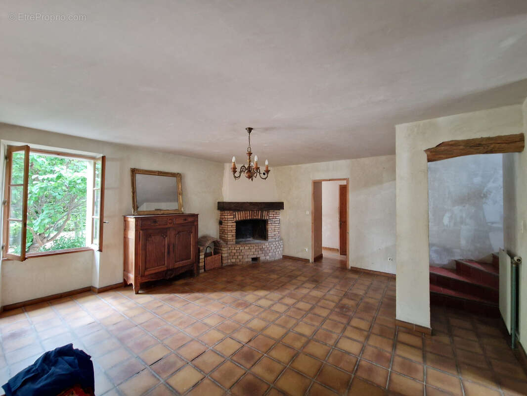 Maison à BUIS-LES-BARONNIES
