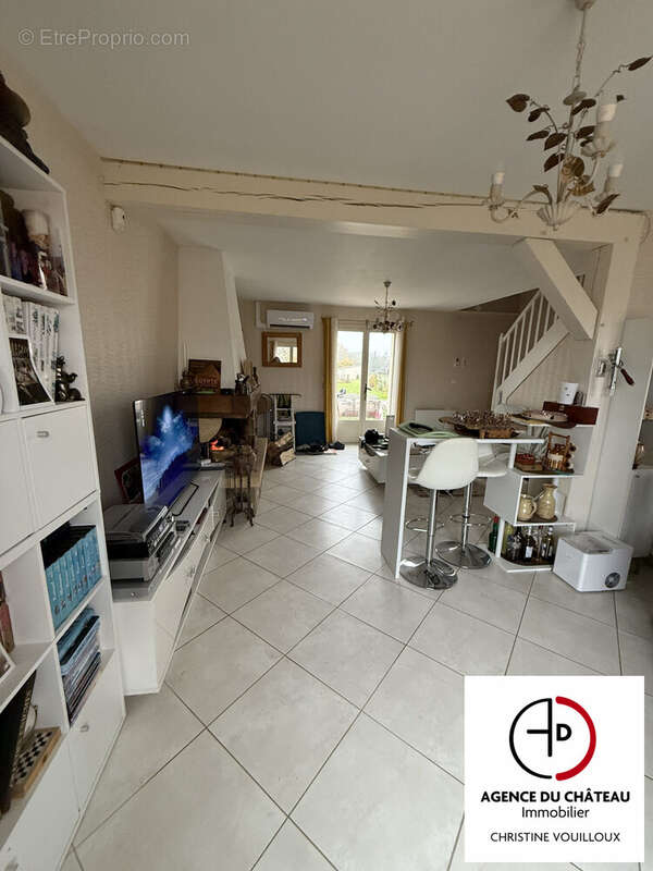 Maison à LES BORDES