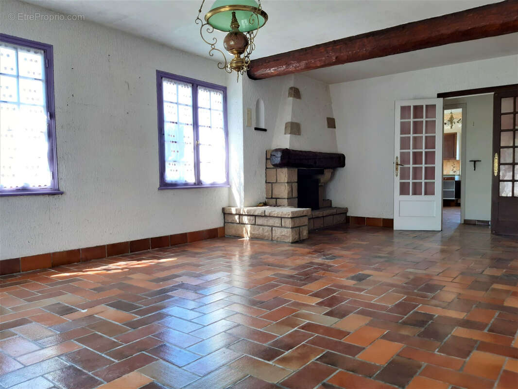 Spacieuse Maison avec ancien commerce-atelier - photo 6