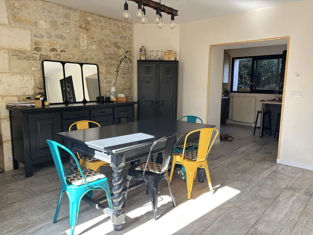 Maison à MAGNAC-SUR-TOUVRE