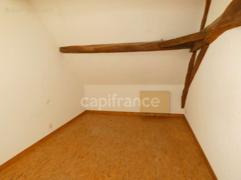 Appartement à PIERRE-DE-BRESSE