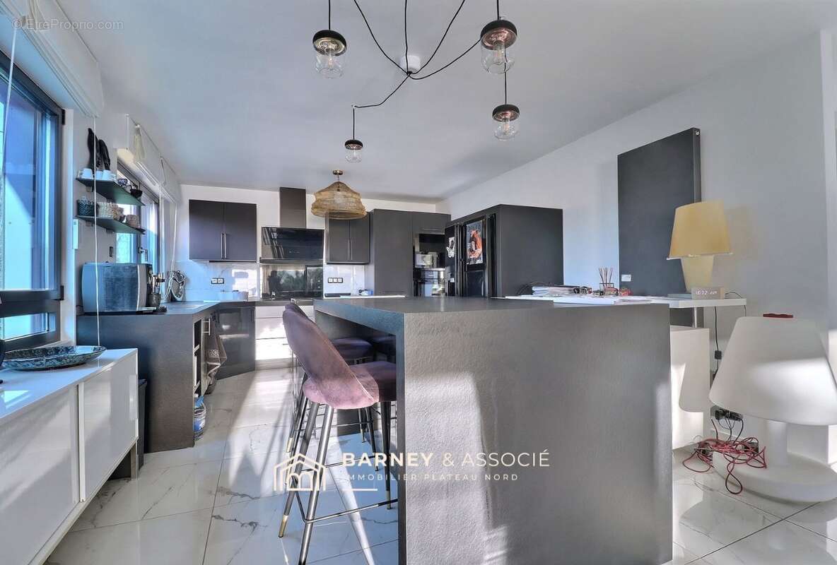 Maison à MONT-SAINT-AIGNAN