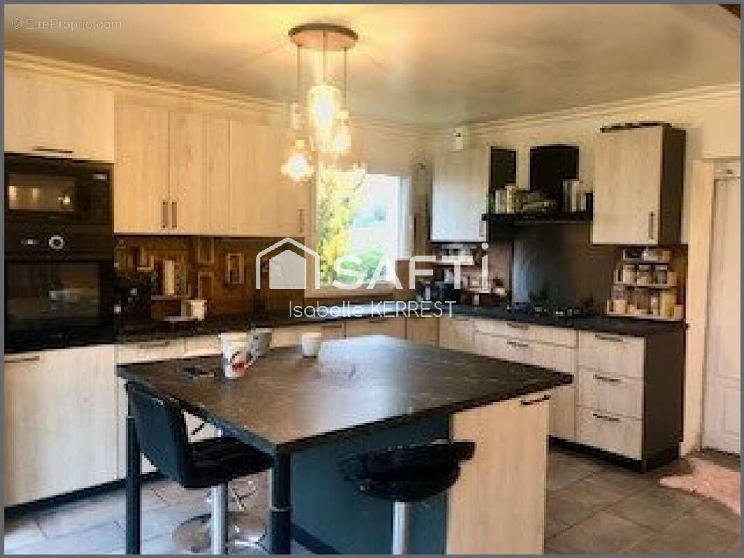 Photo 9 - Maison à LANDIVISIAU
