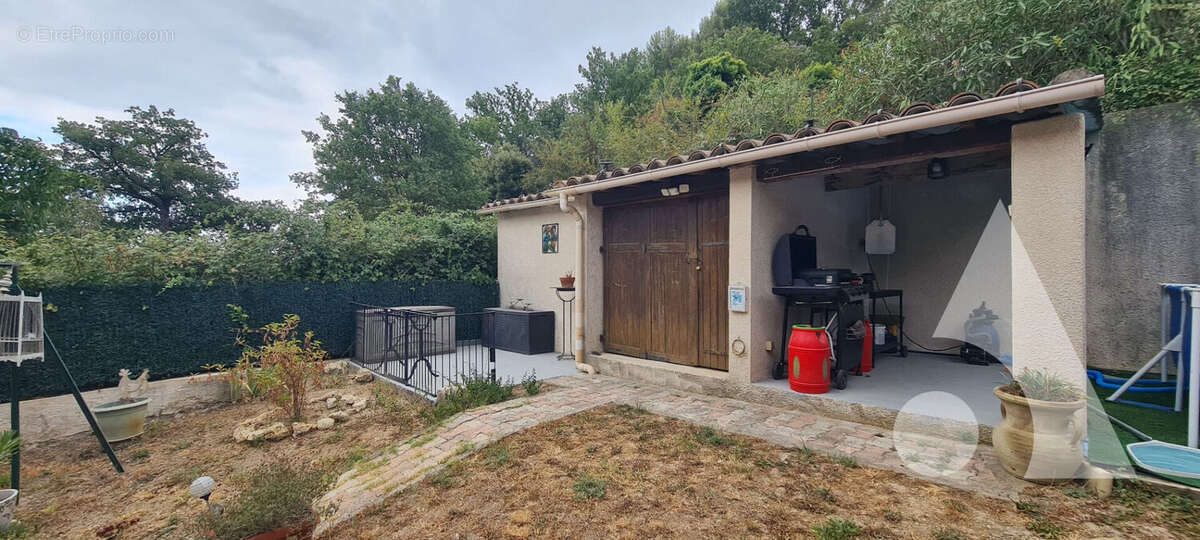 Commune de Flayosc maison de plain pied de 100m² sur 850m² de terrain - photo 12
