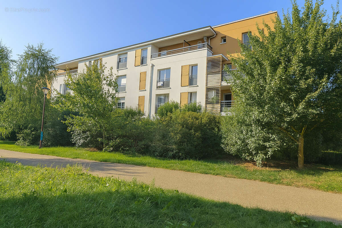 Appartement à LIEUSAINT