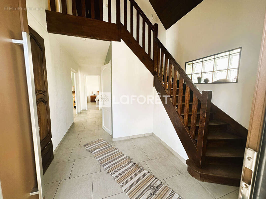 Maison à COUBRON