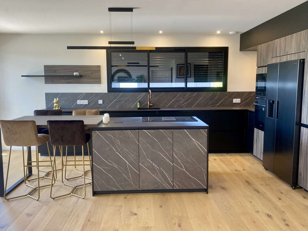 Maison à VAUX-SUR-MER