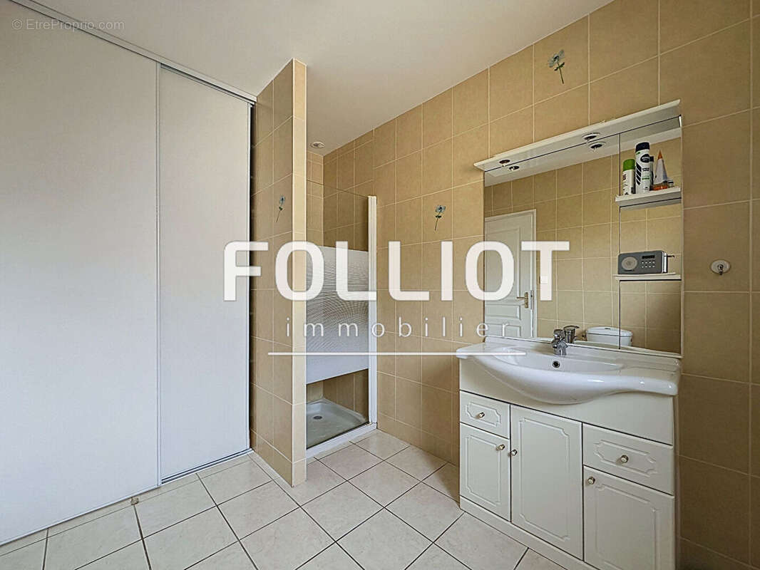 Maison Donville Les Bains 4 pièce(s) 111 m2 - photo 7