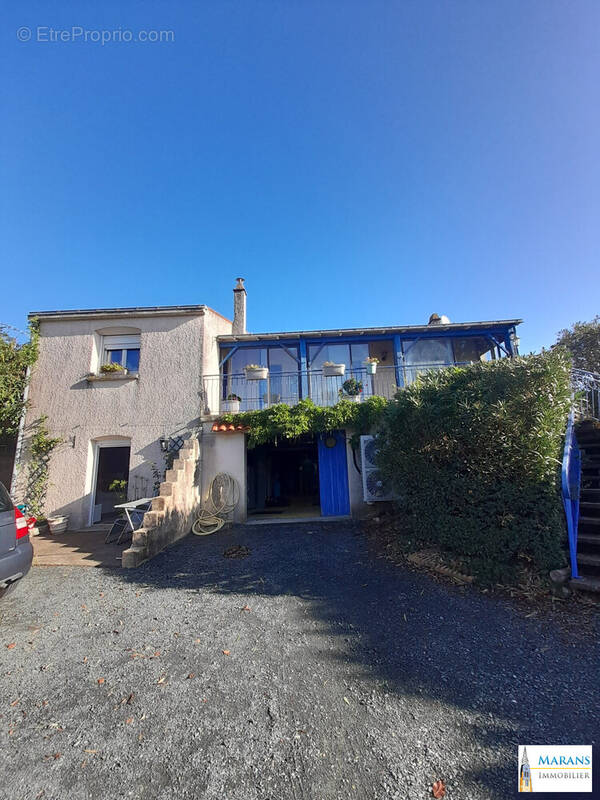 Maison à L'ILE-D'ELLE