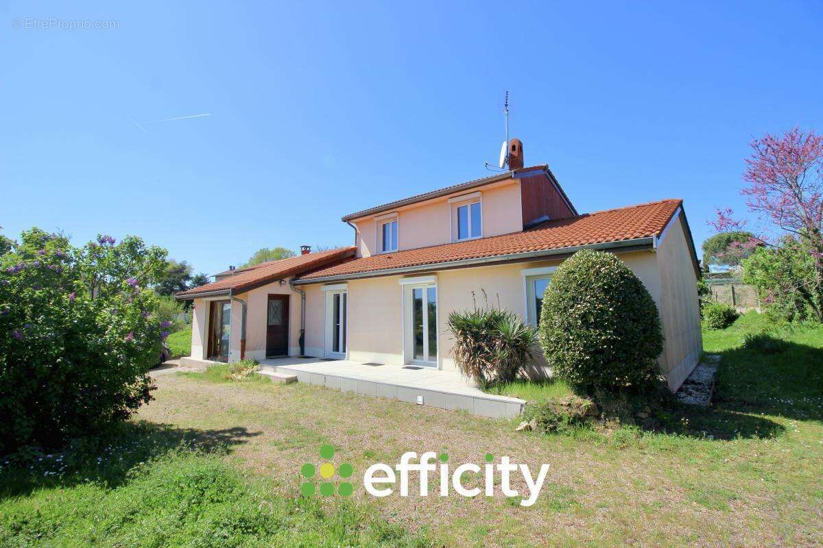 Maison à SAINTE-CONSORCE