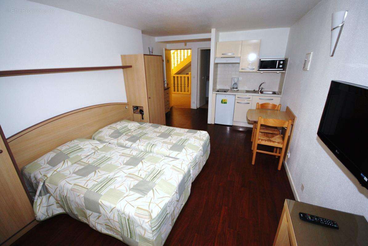 Immeuble de rapport à vendre - 19 appartements - photo 8