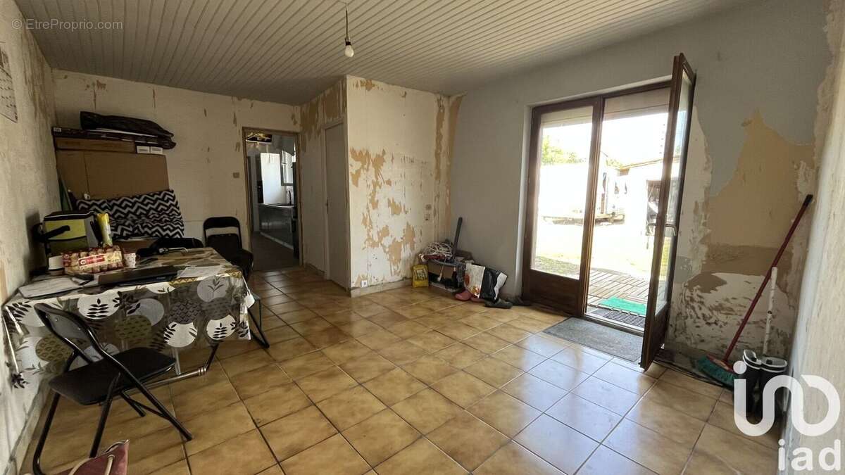 Photo 3 - Maison à CHAILLE-LES-MARAIS