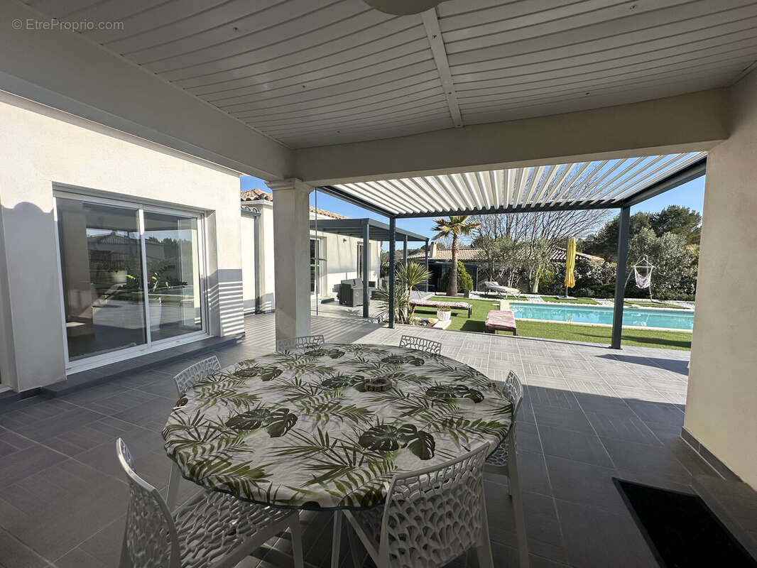 Maison à SAINT-JEAN-DE-CUCULLES