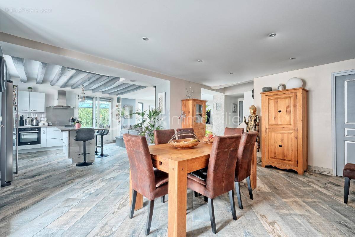 Maison à VILLEVAUDE