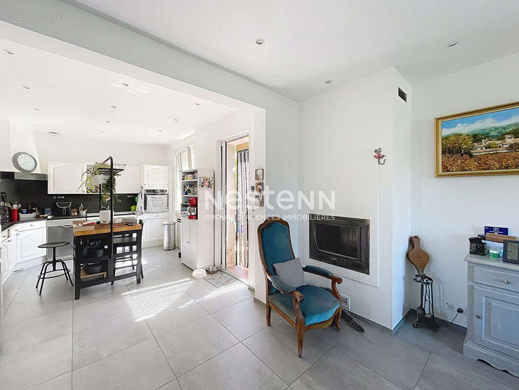 Maison à SAINT-MARTIN-DE-LA-BRASQUE