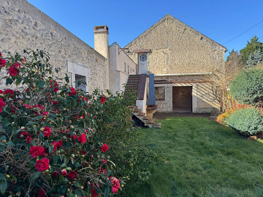 Maison à GARANCIERES