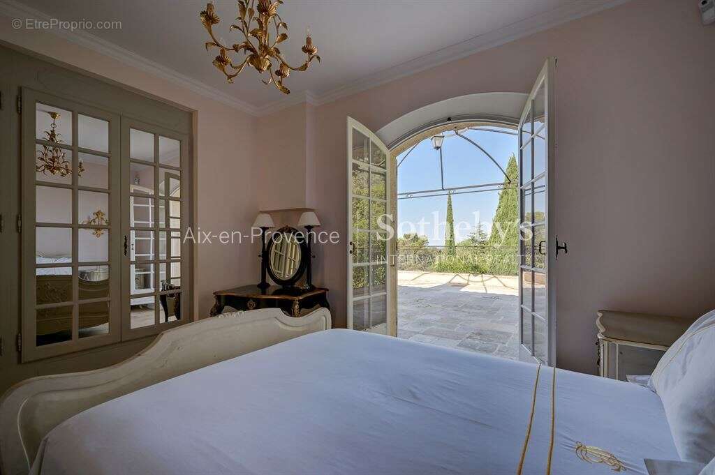 La propriété la plus exclusive d'Aix-en-Provence face à la Sainte-Victoire - photo 14