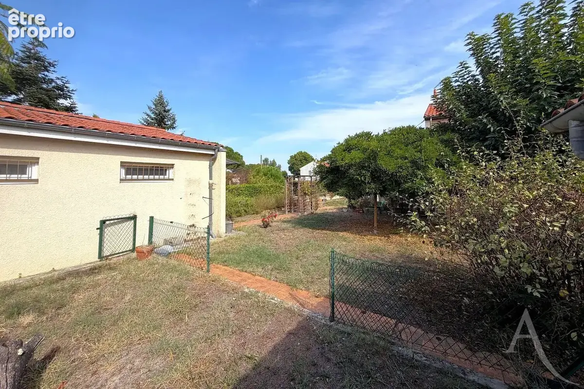 Maison de 112 m² avec jardin, garage et dépendance Quartier Saint-Bris - photo 6