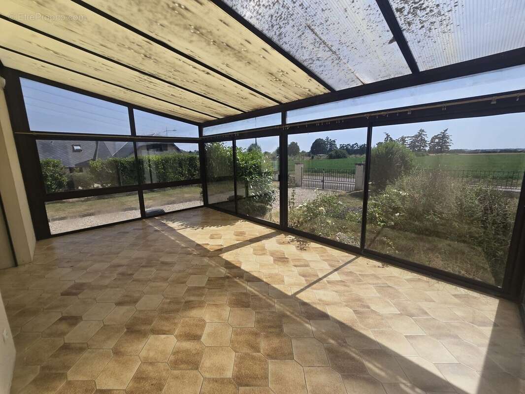 Maison 192 m² à Sacquenville  - photo 3