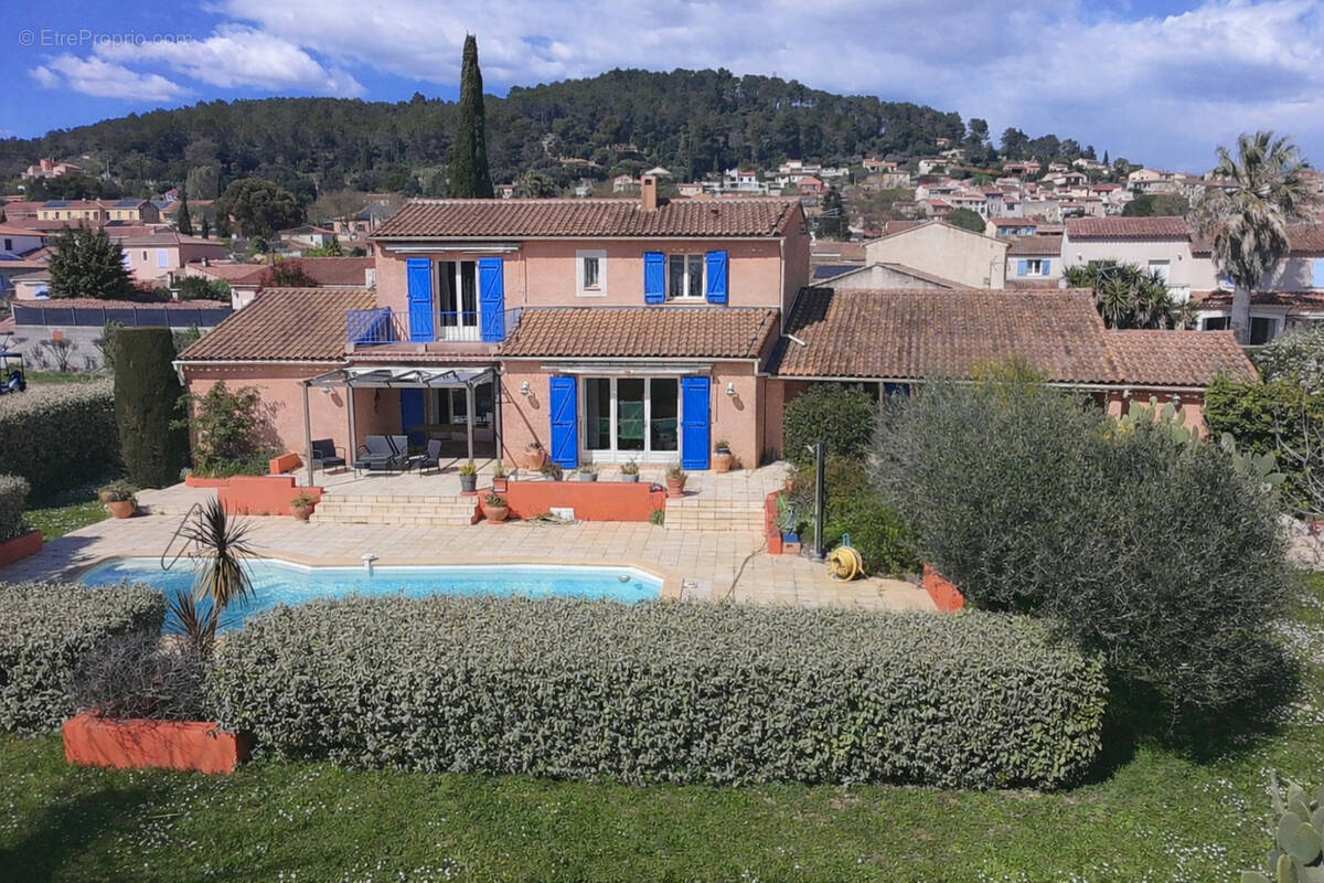 Maison à CARNOULES