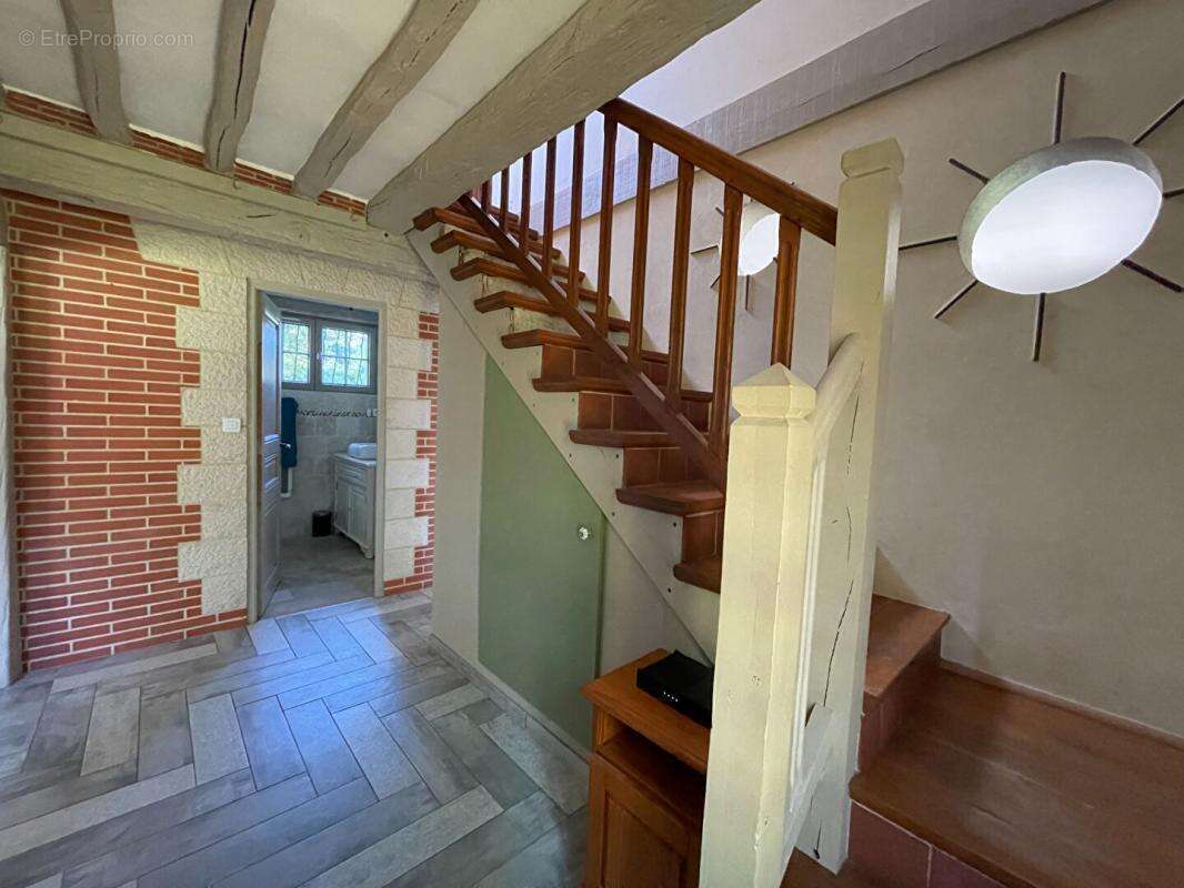 Maison à DAMMARIE-SUR-LOING