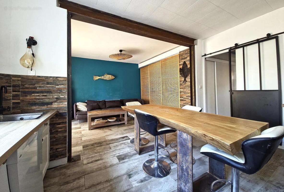 Appartement à HYERES