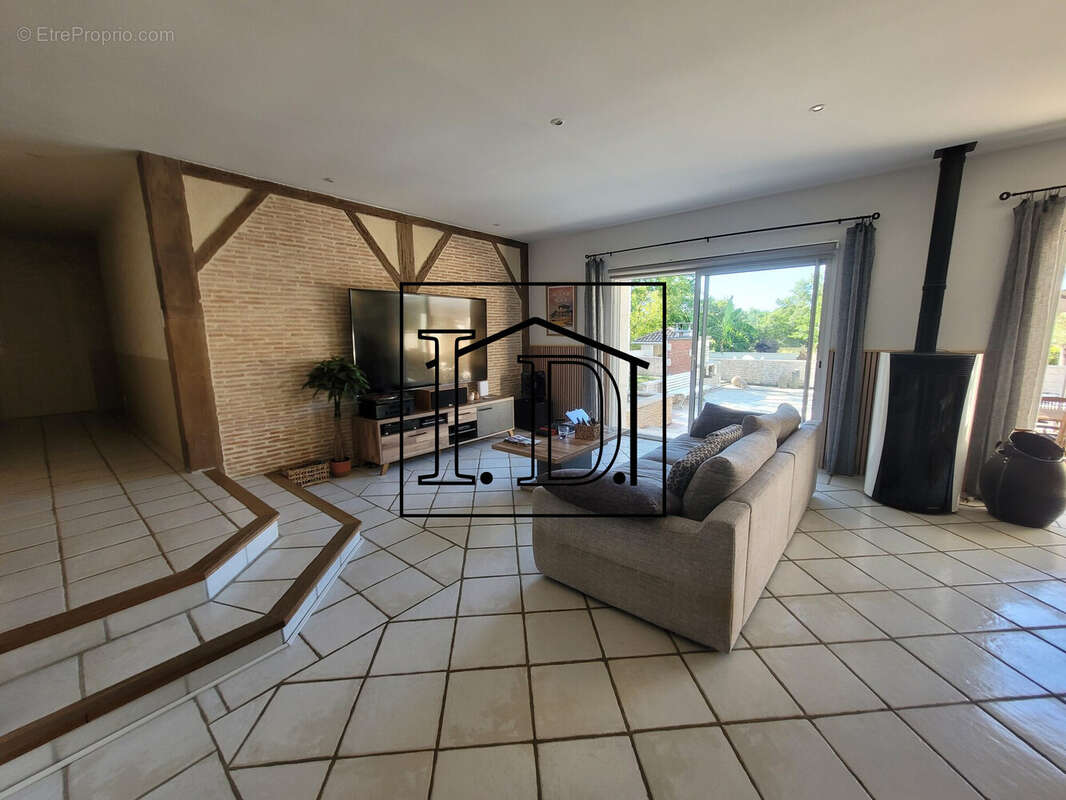 coin salon - Maison à PLAISANCE