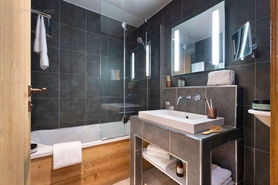 Appartement à LA PERRIERE