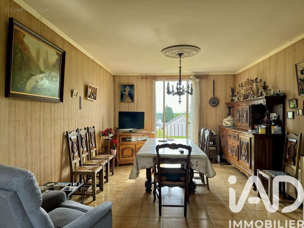 Photo 3 - Maison à MINIAC-MORVAN