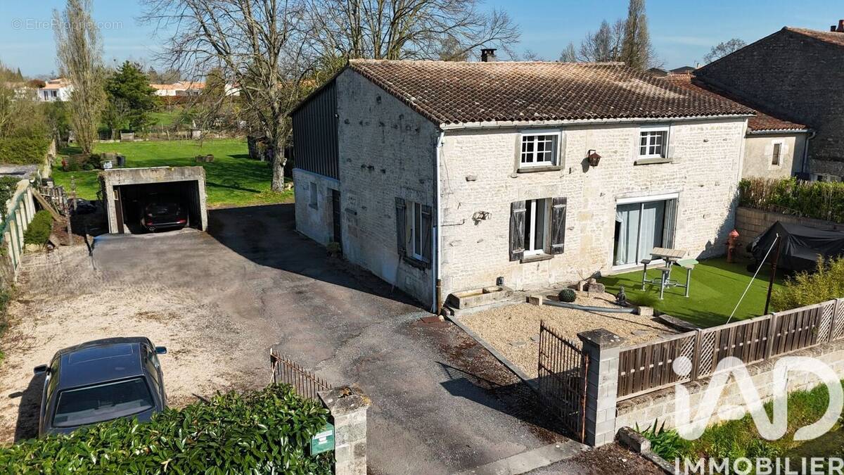 Photo 1 - Maison à NIEUL-SUR-L'AUTISE