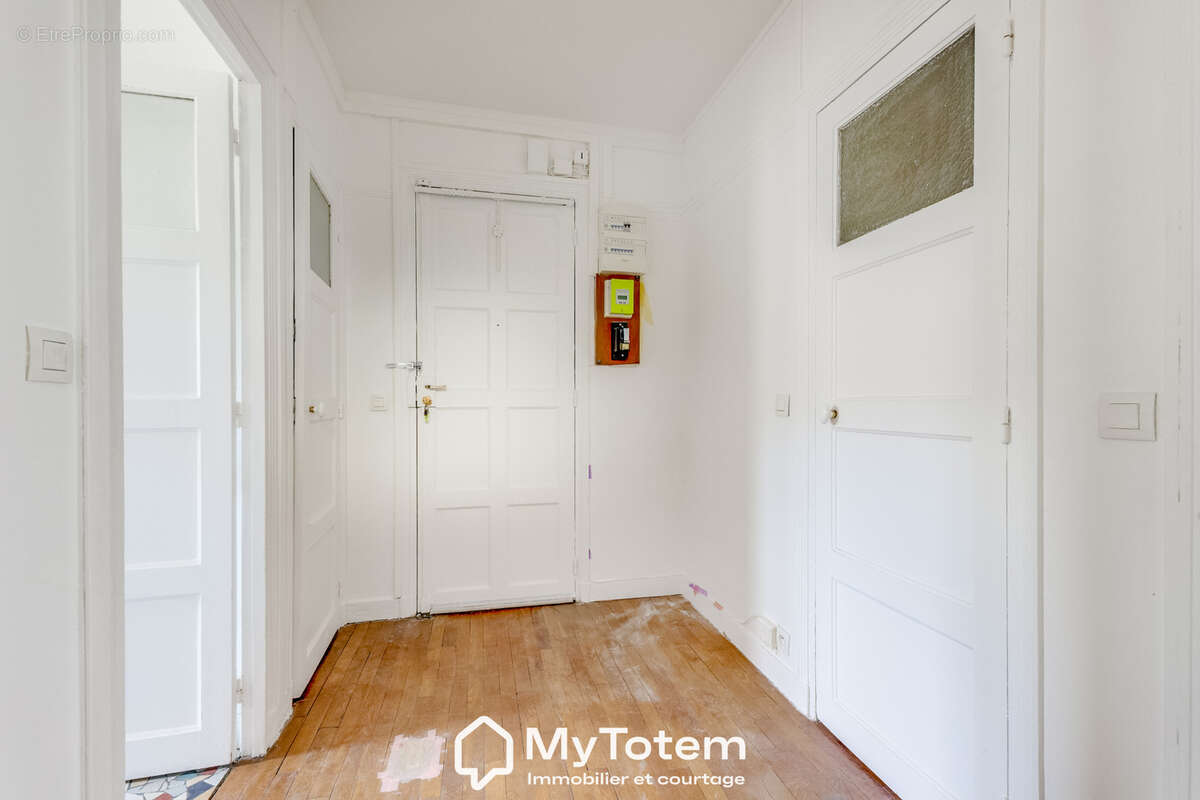 Appartement à LEVALLOIS-PERRET