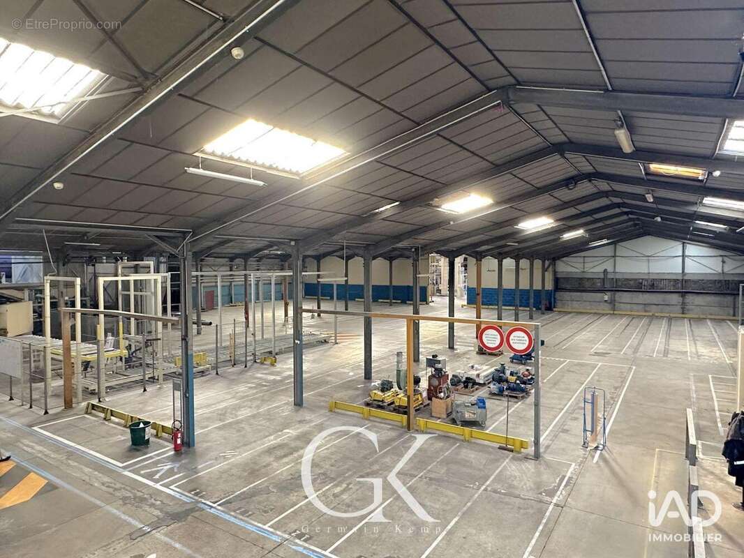 Photo 2 - Commerce à SAINT-ANDRE-LE-GAZ
