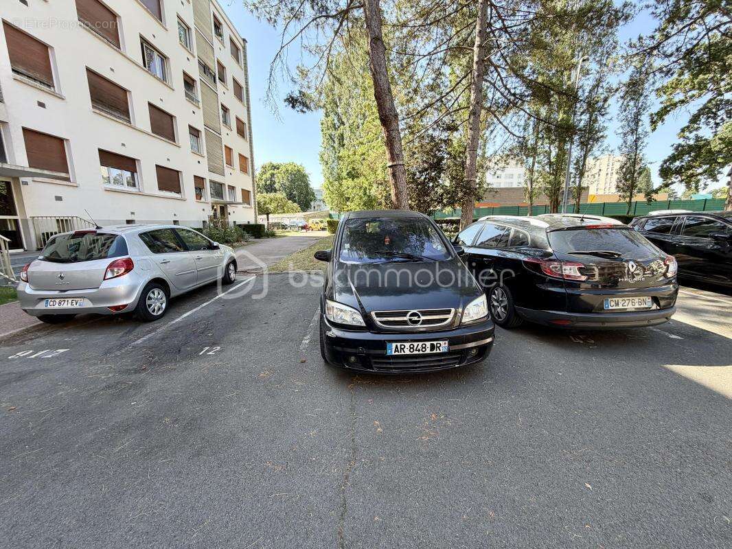 Appartement f4 76m2 + parking + cave - photo 18