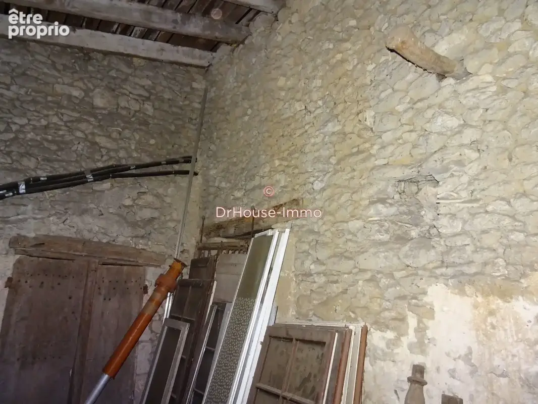 Maison 270 m² à Saint-Andre-De-Cubzac  - photo 6