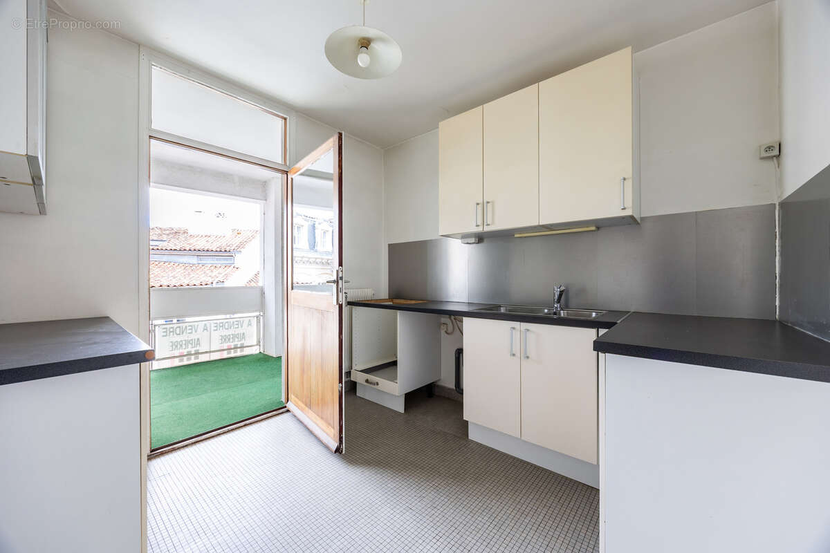 Appartement à BORDEAUX