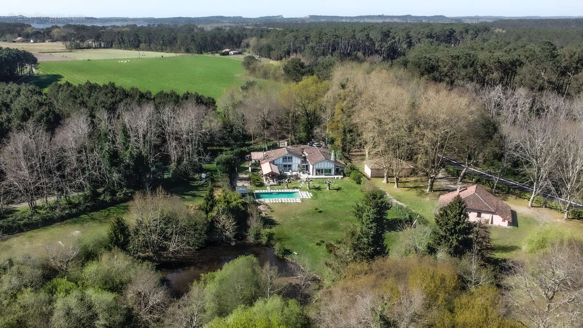 Maison à TOSSE