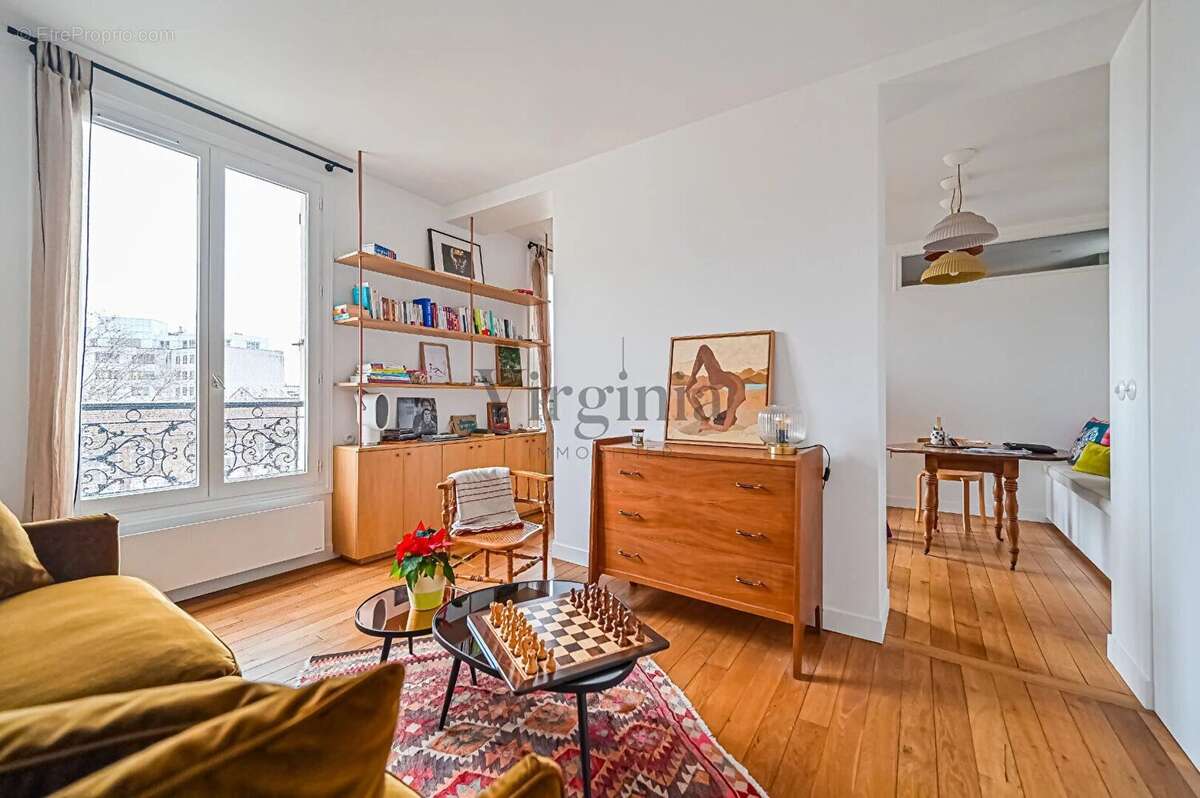 Appartement à CHARENTON-LE-PONT